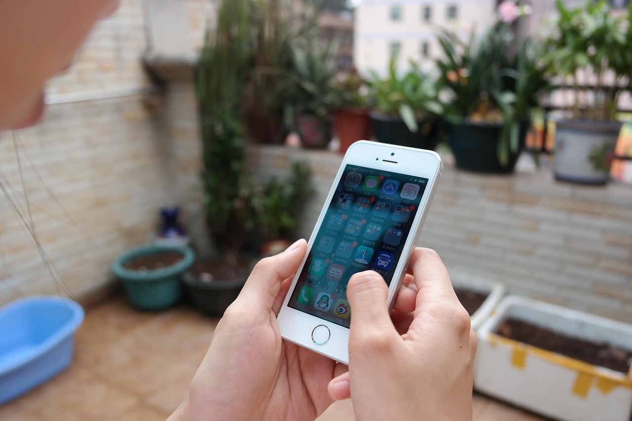iPhone in handen