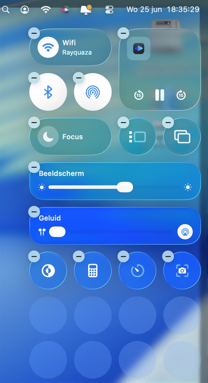 Bedieningspaneel met enkele lege ruimtes voor iconen Schermafbeelding 2025 06 25 om 18.35.29 RC