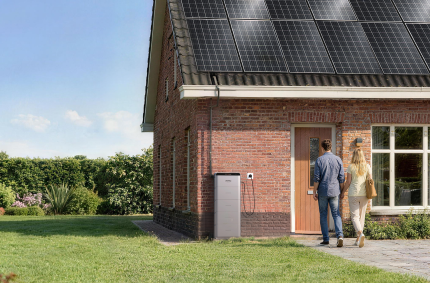 Jackery SolarVault 3 buiten
