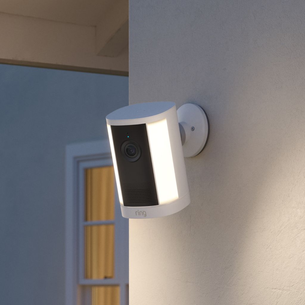 Ring Spotlight Cam 4K Plus Battery PR Lifestyle product beauty 2500x2500
